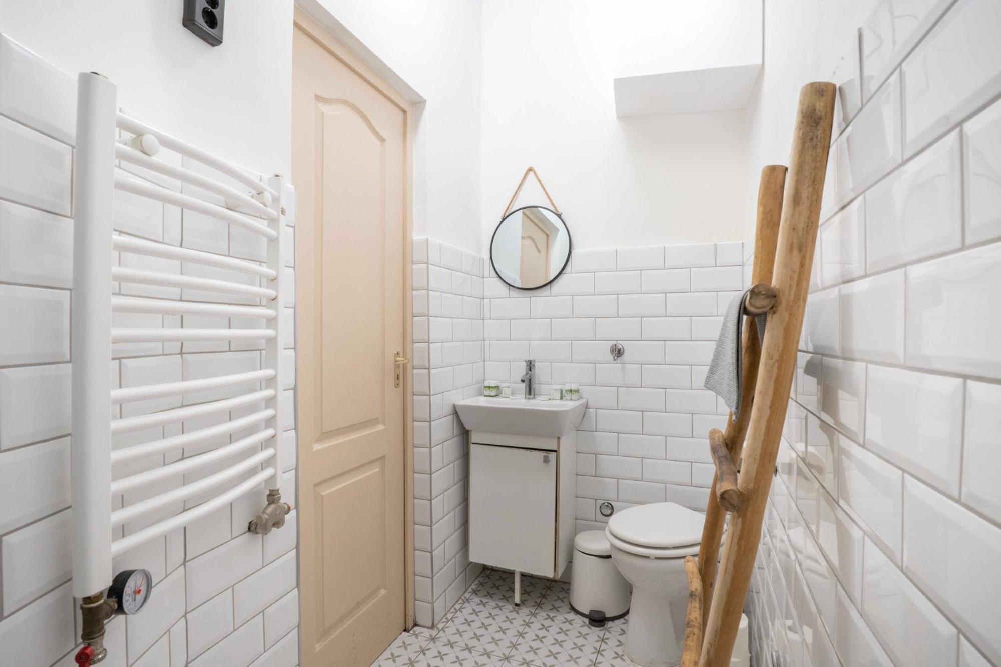 Appartement Lovely In Party Street Ka10 *